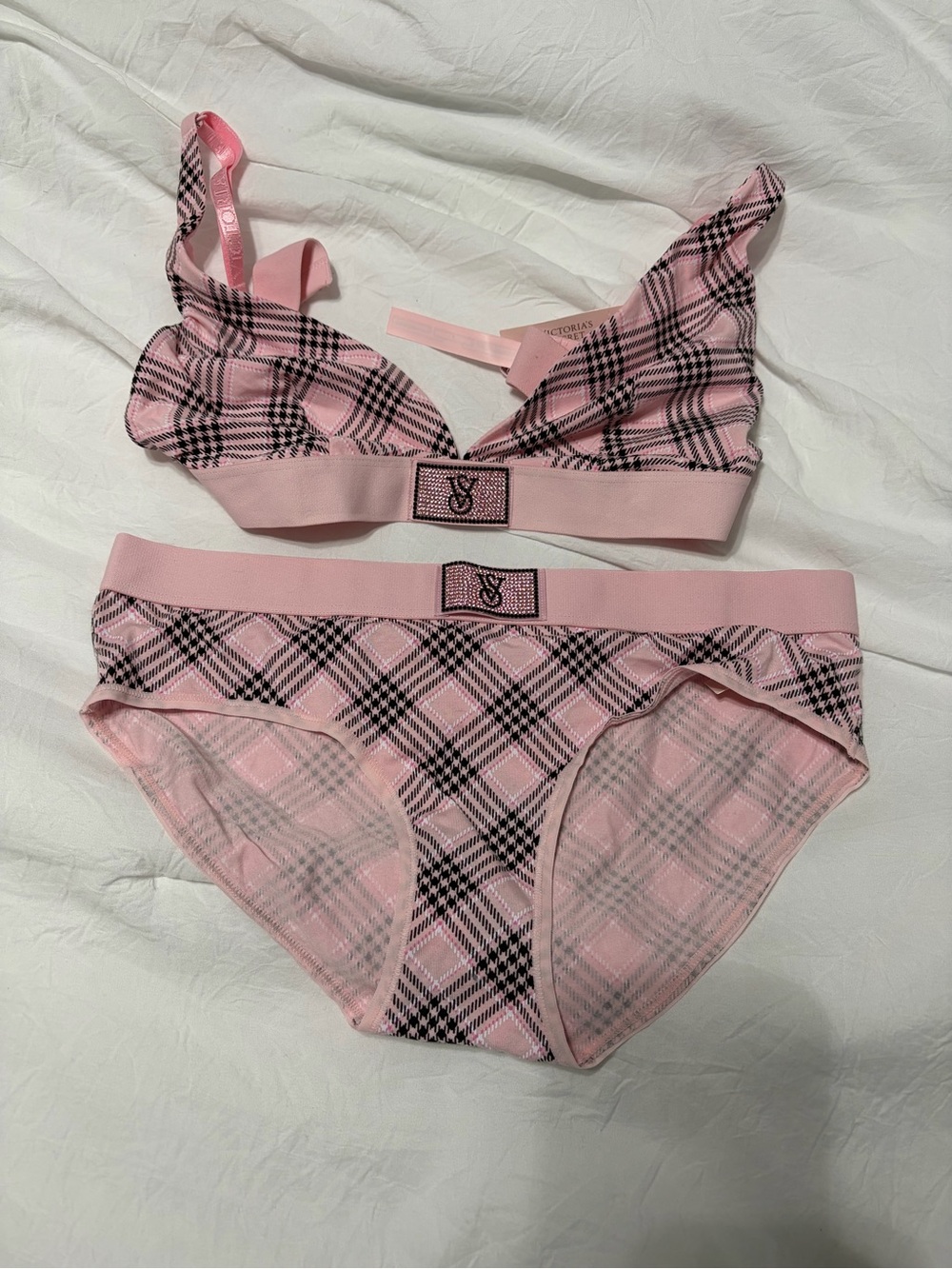 PINK plaid wireless plunge bra & panty set M